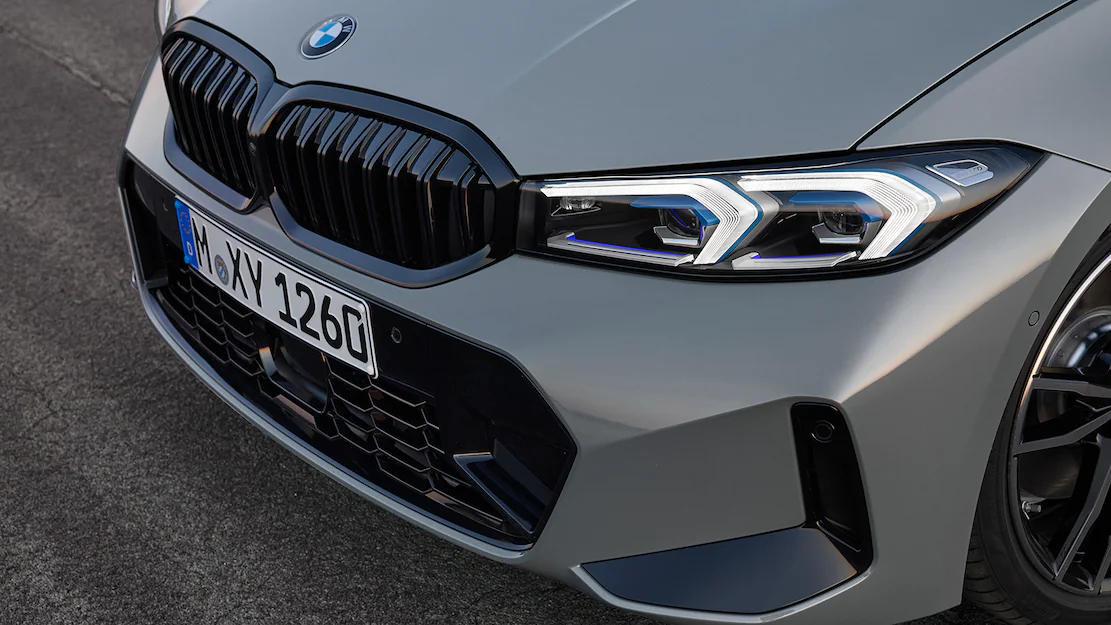 BMW 3-Series 2023