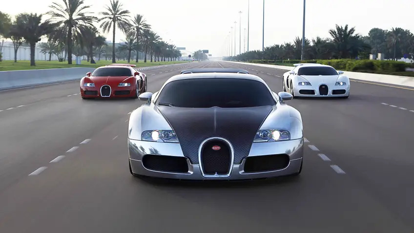xe thể thao nặng nhất thế giới Bugatti Veyron (2.034 kg)