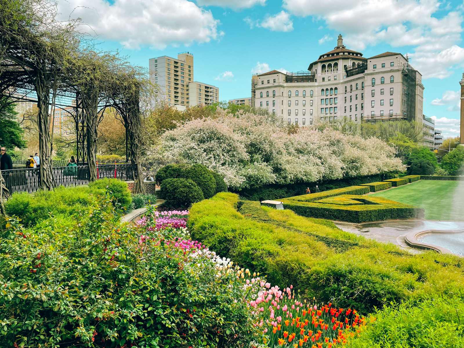 Một góc vườn kiểu Ý - Khu vườn Conservatory - Central Park