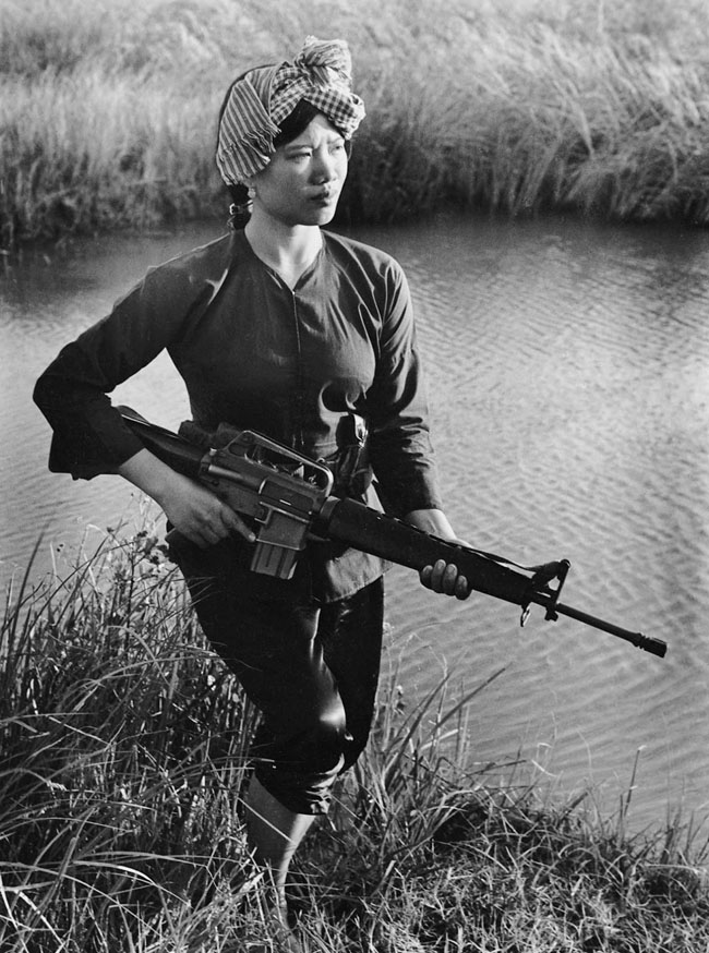 Phụ nữ miền Nam thời chiến tranh