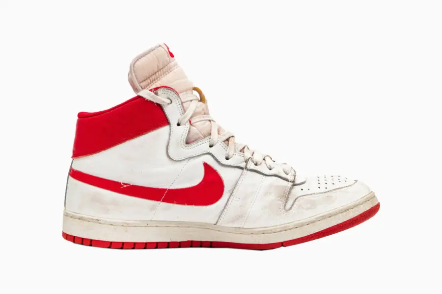 Đôi giày đắt nhất thế giới Michael Jordan Game Worn Nike Air Ship