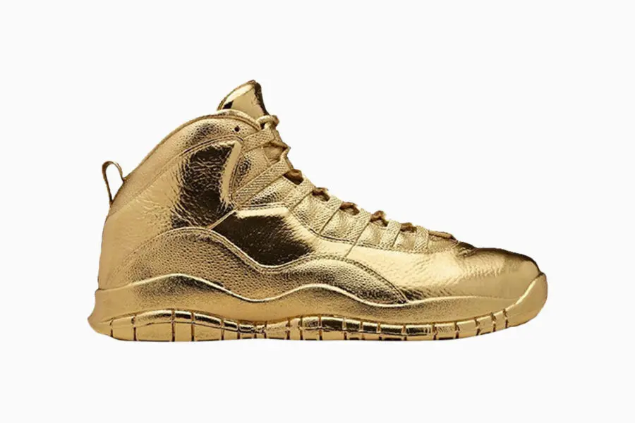 Đôi giày đắt nhất thế giới Solid Gold OVO x Air Jordans