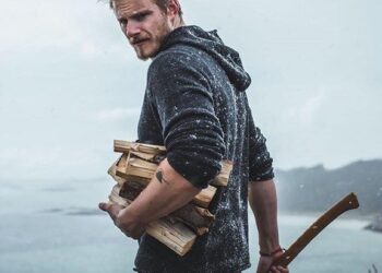 đàn ông lao động chân tay