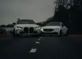 BMW hay Mercedes