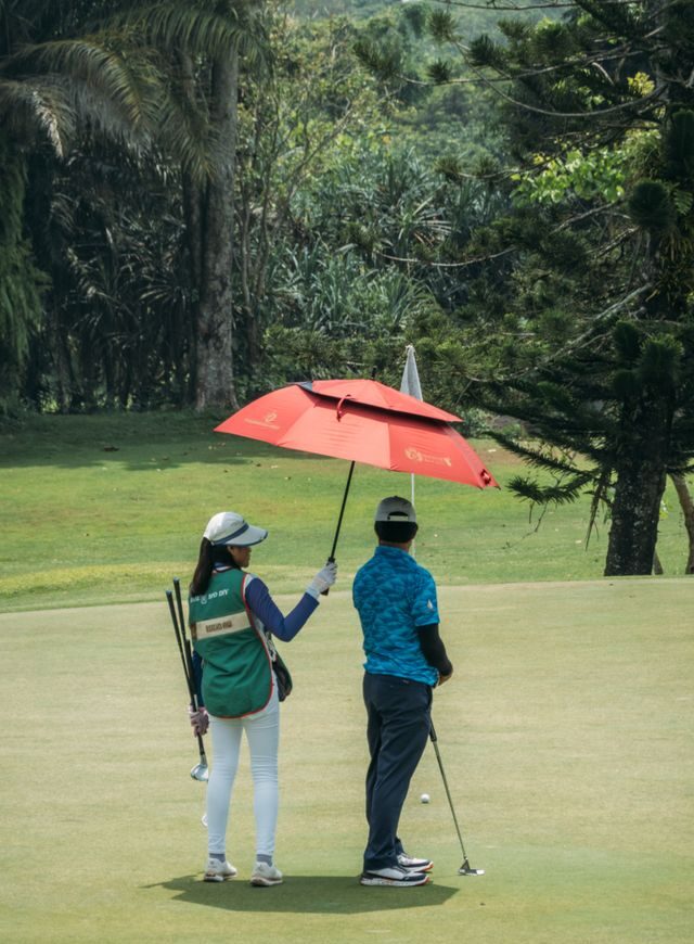 Caddie golf
