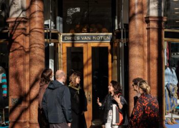 Dries Van Noten bổ nhiệm lãnh đạo mới