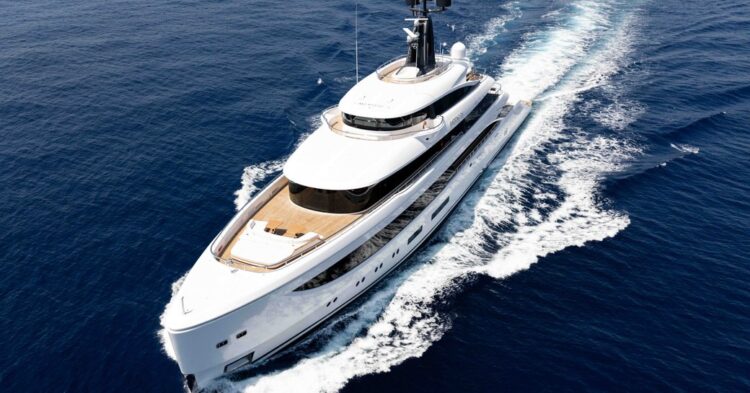 Siêu du thuyền Benetti SYMMETRY